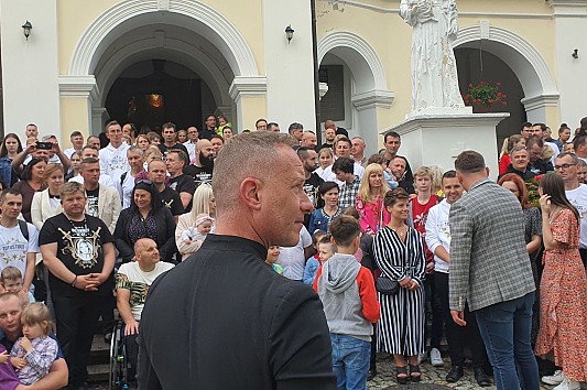 Ks. Dominik Chmielewski w Kalwarii Pacławskiej! Rodzinne spotkanie Wojowników Maryi z Archidiecezji Przemyskiej