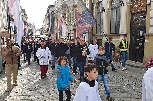 4 lata Męskiego Różańca w Przemyślu! „…to jest egzorcyzm przeciwko wszystkim złym duchom, dostępny także dla świeckich!