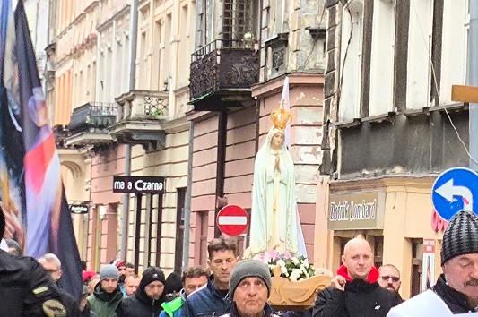 „Zanim nadejdzie czas sprawiedliwości, daję ludzkości czas miłosierdzia